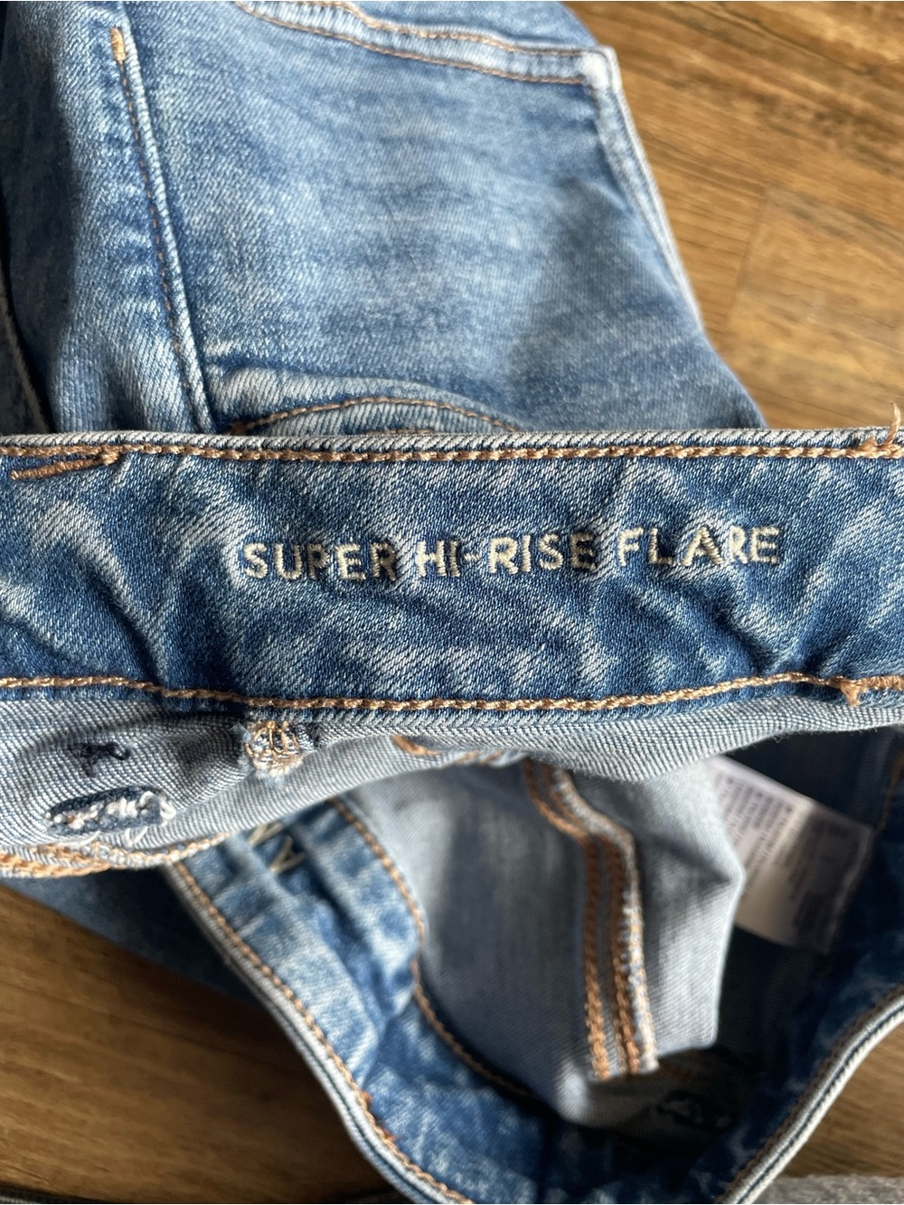 American Eagle High-Rise Flare Jeans - Women's - Picture 3 of 8